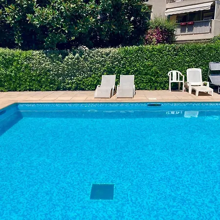 With Terrace & Garden In Juan Les Pins Close Seaside *