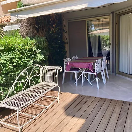 Appartement With Terrace & Garden In Juan Les Pins Close Seaside
