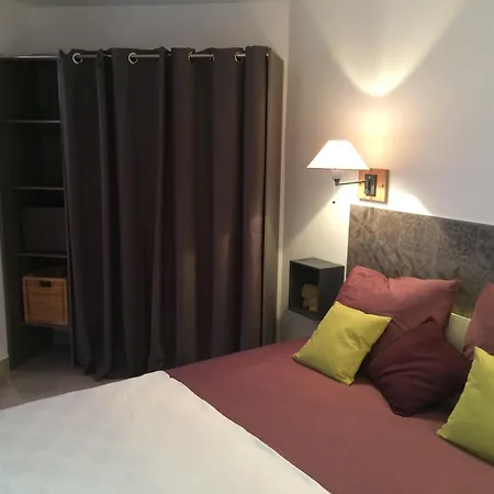 With Terrace & Garden In Juan Les Pins Close Seaside *